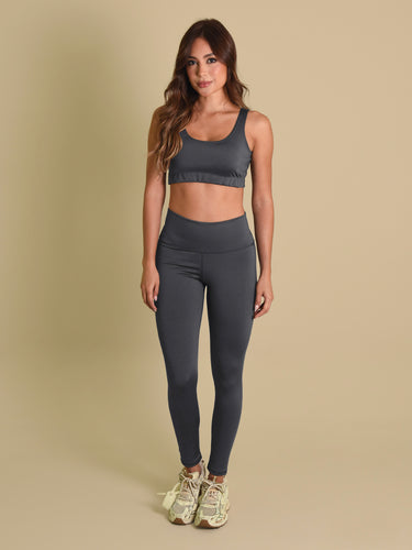 GRAYLEGGINSSET1_20260128105223914.jpg