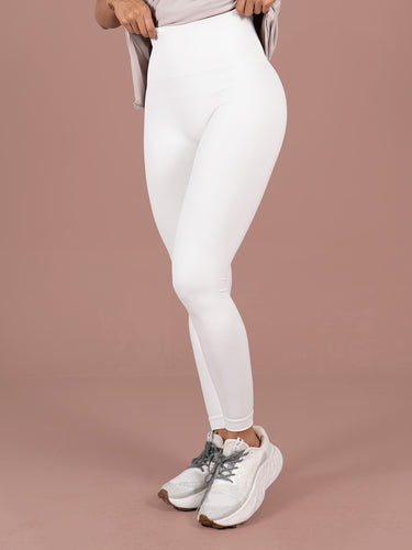grachilegginsblanco3_20260826142129666.jpg
