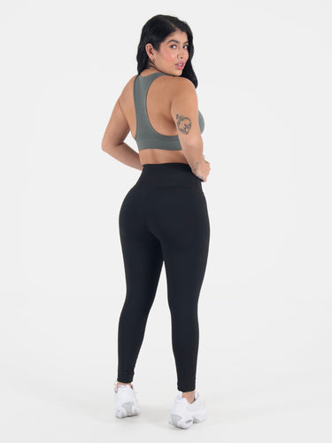 ANDRISLEGGINSSETSLIM3_20251027091520623.jpg