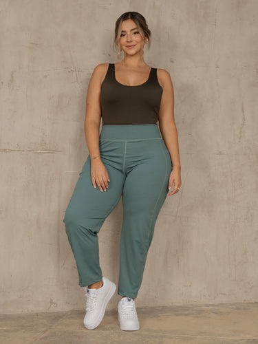 Pantalonlirioverdeaguatallaplus1_20260427143147117.jpg