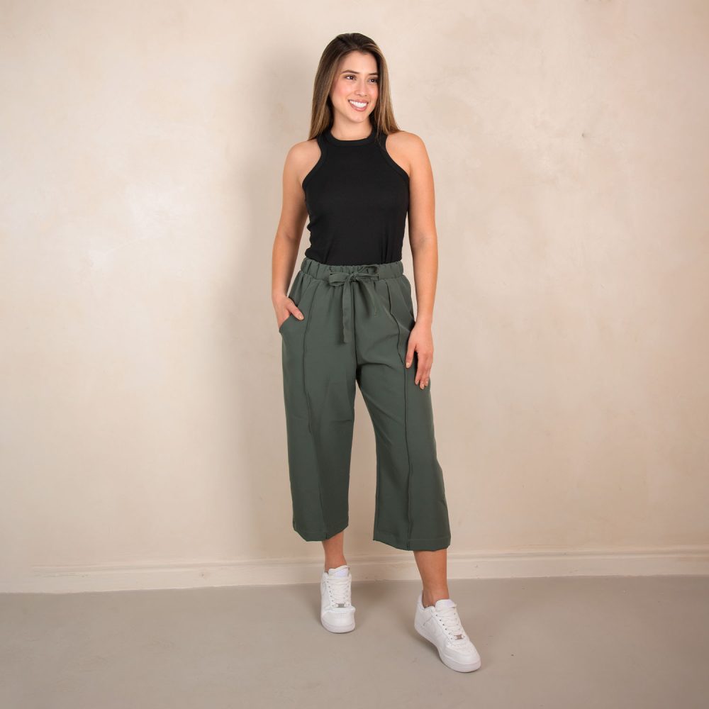 Carmesi pantalon verde